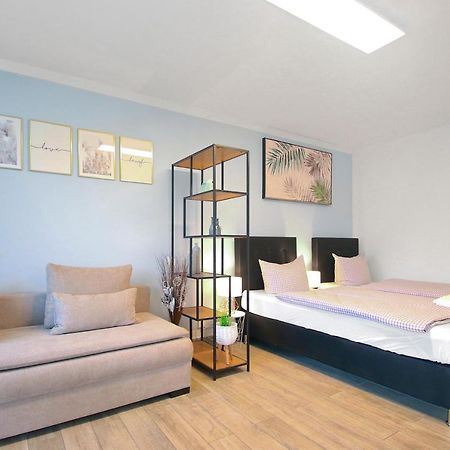 Eddy'S Rest & Relax - Munich East Appartement Buitenkant foto